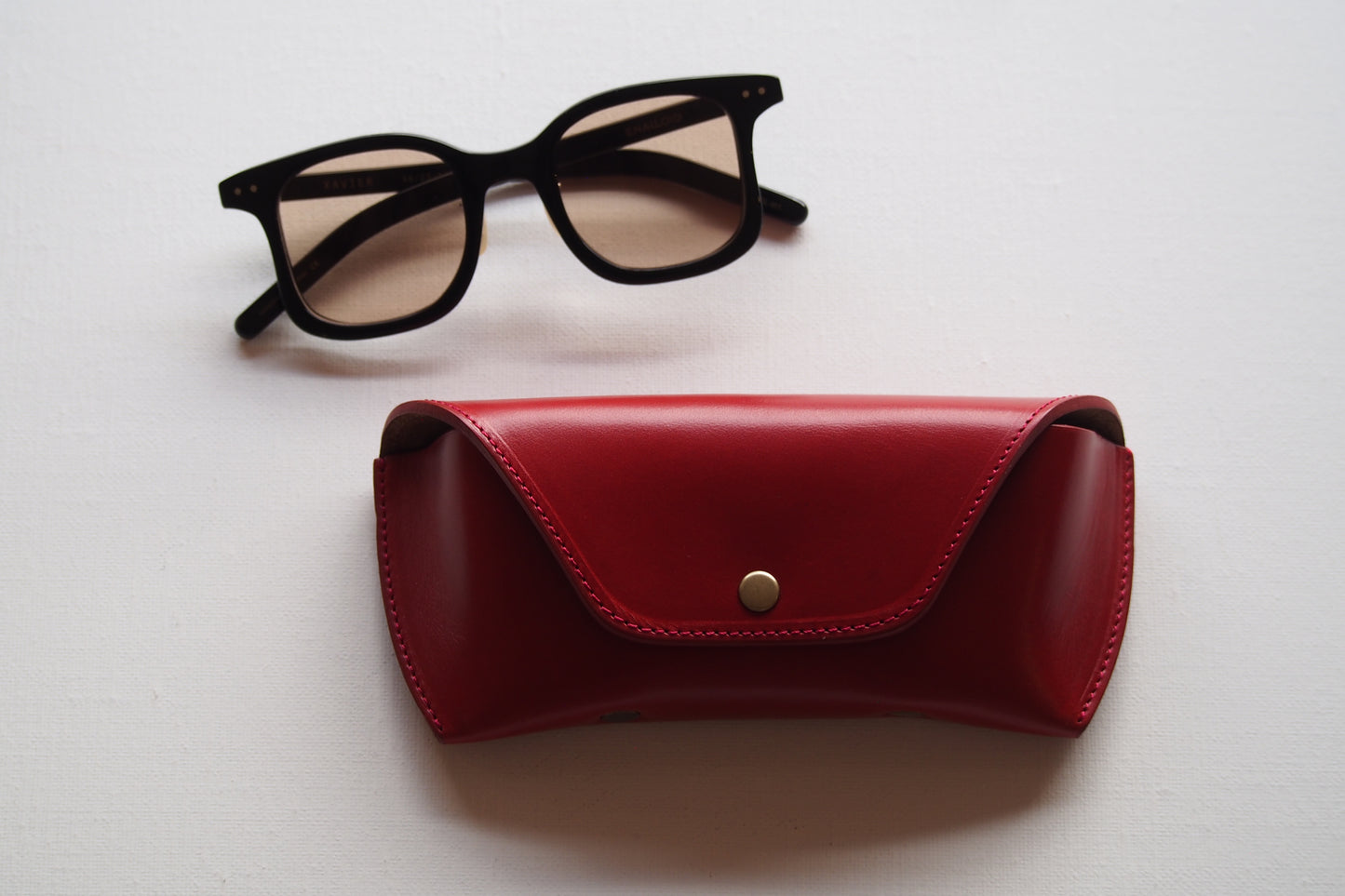 OIL LEATHER EYEWEAR CASE / Red Brown & Brown