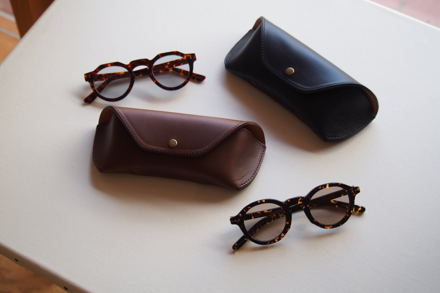 Horween Leather EYEWEAR Case 2 /  Ink & Camel