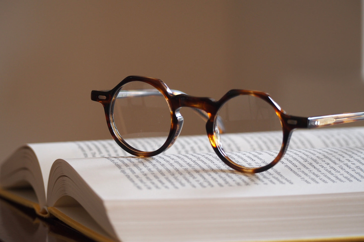 Lesca Lunetier　YOGA COL 193 HAVANA