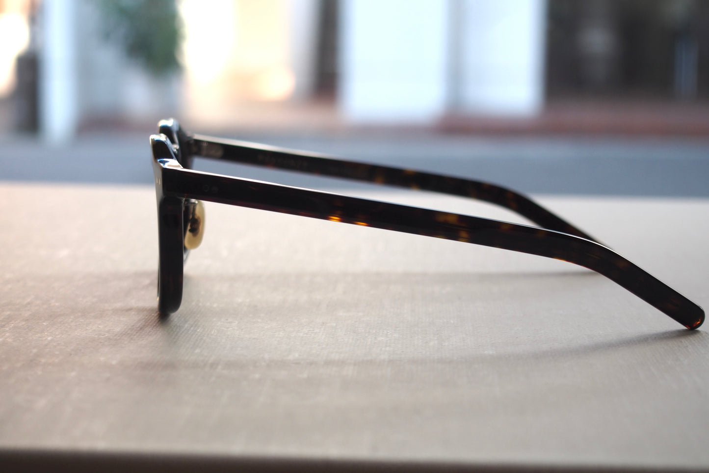 ENALLOID MAVOUNZY c229 Black Amber