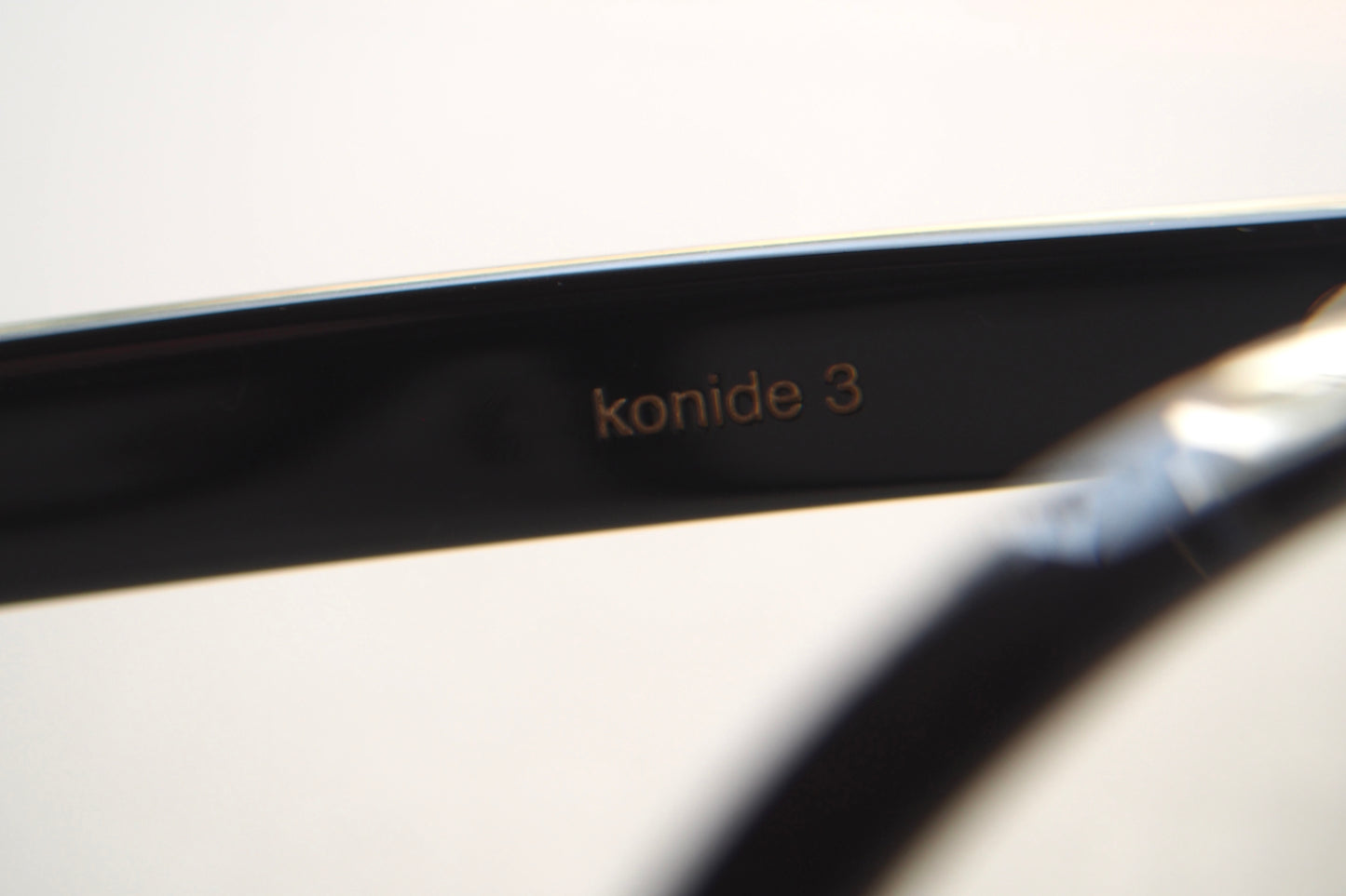 Kearny konide 3  / Black Clear lens