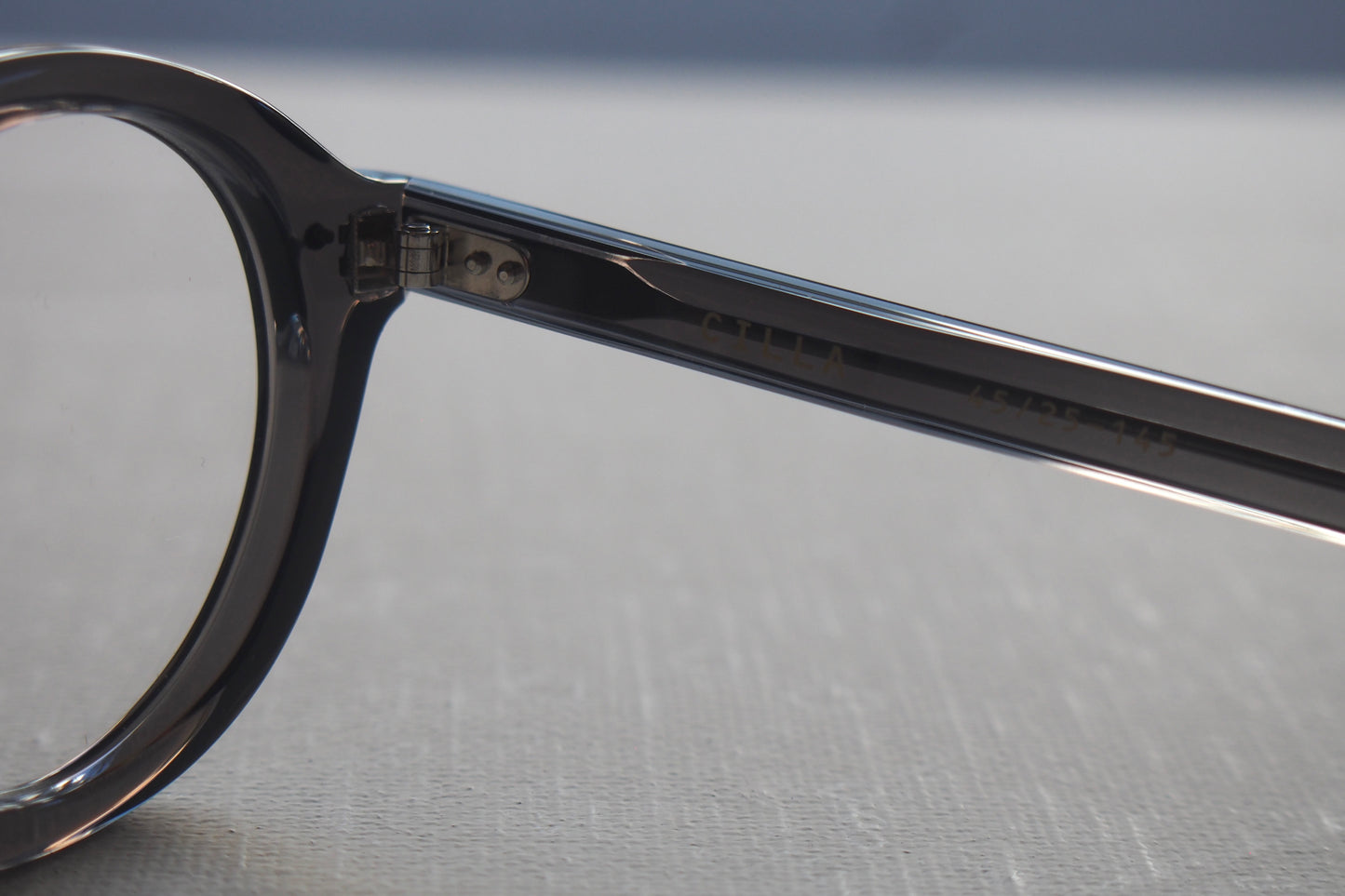 ENALLOID CILLA  c228 Gray Clear