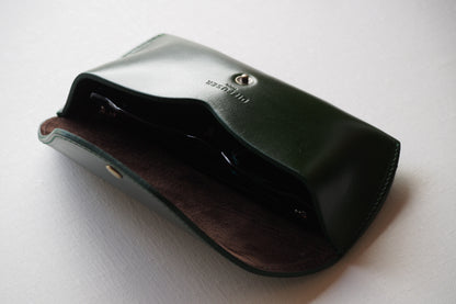 OIL LEATHER EYEWEAR CASE /  Green & Dark Brown