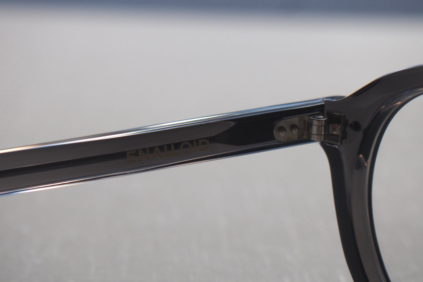 ENALLOID CILLA  c228 Gray Clear