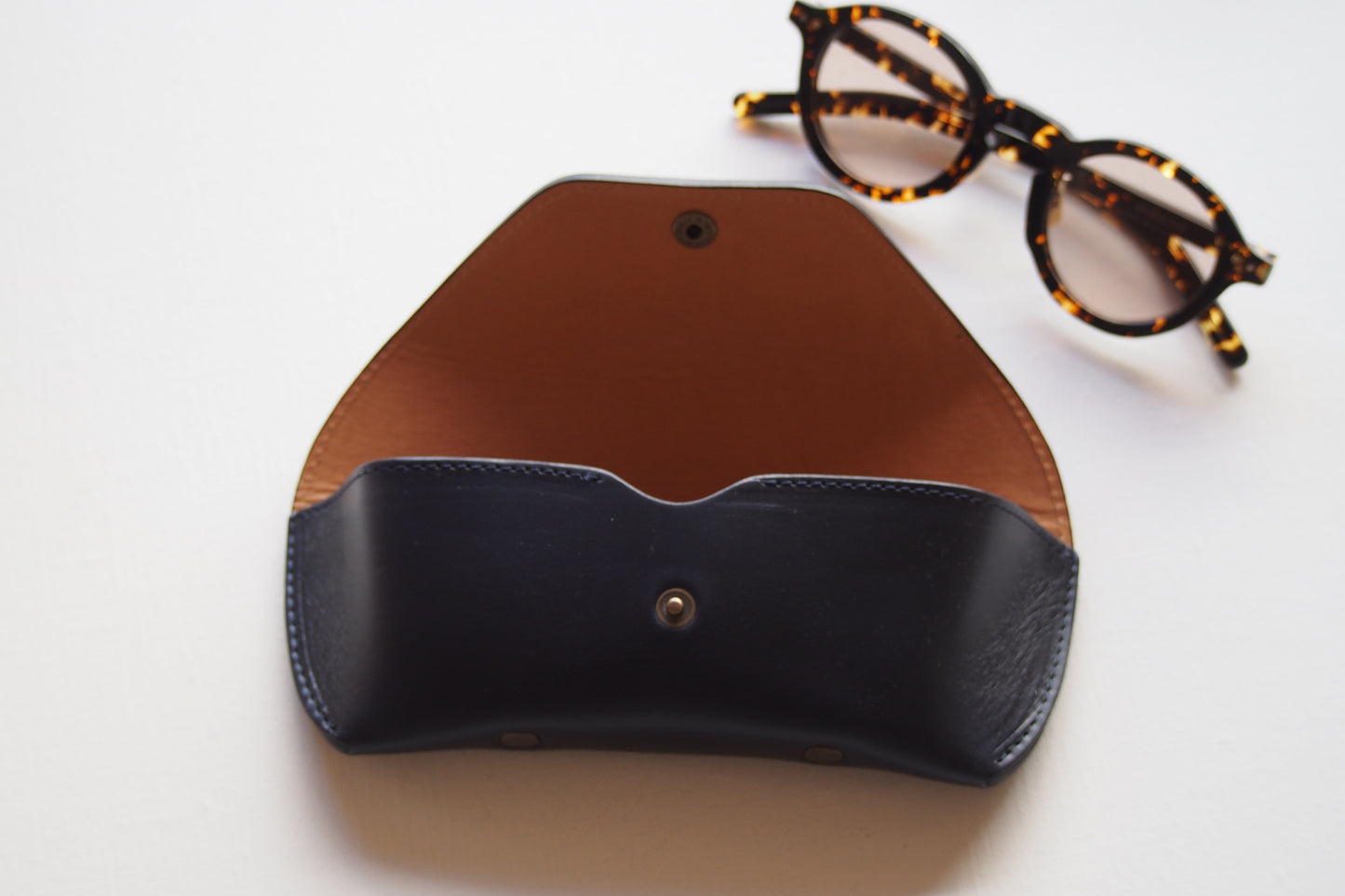 Horween Leather EYEWEAR Case 2 /  Ink & Camel