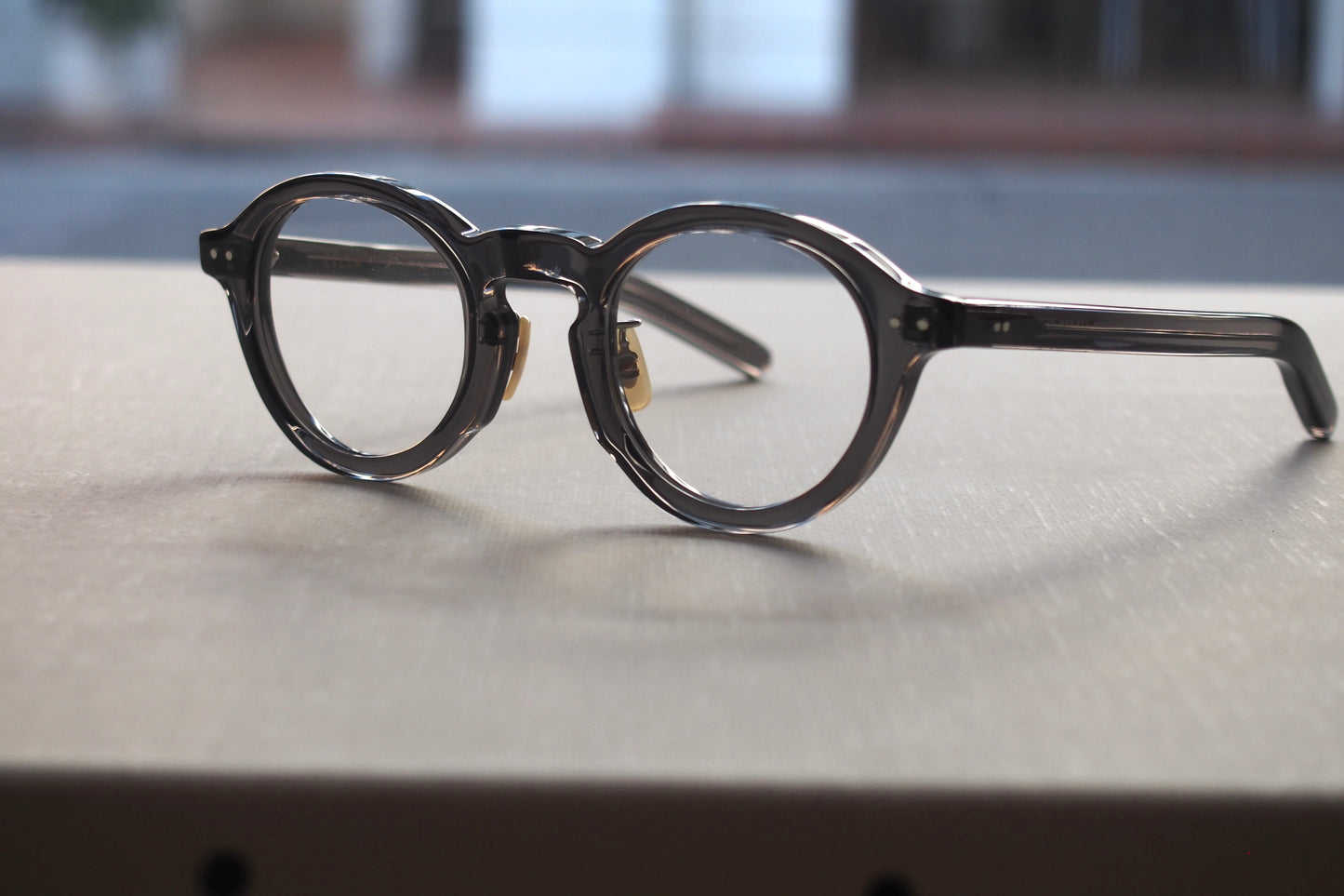 ENALLOID CILLA  c228 Gray Clear