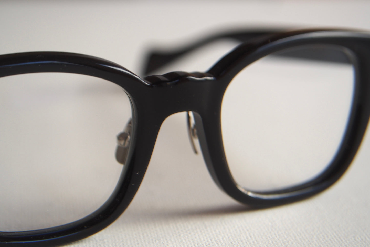 Kearny konide 3  / Black Clear lens