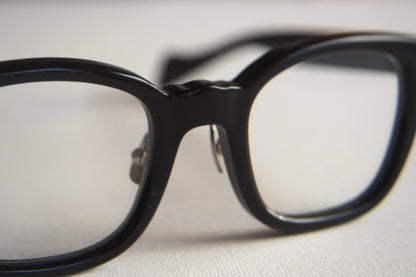 Kearny konide 3  / Black Clear lens