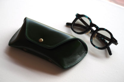 OIL LEATHER EYEWEAR CASE /  Green & Dark Brown