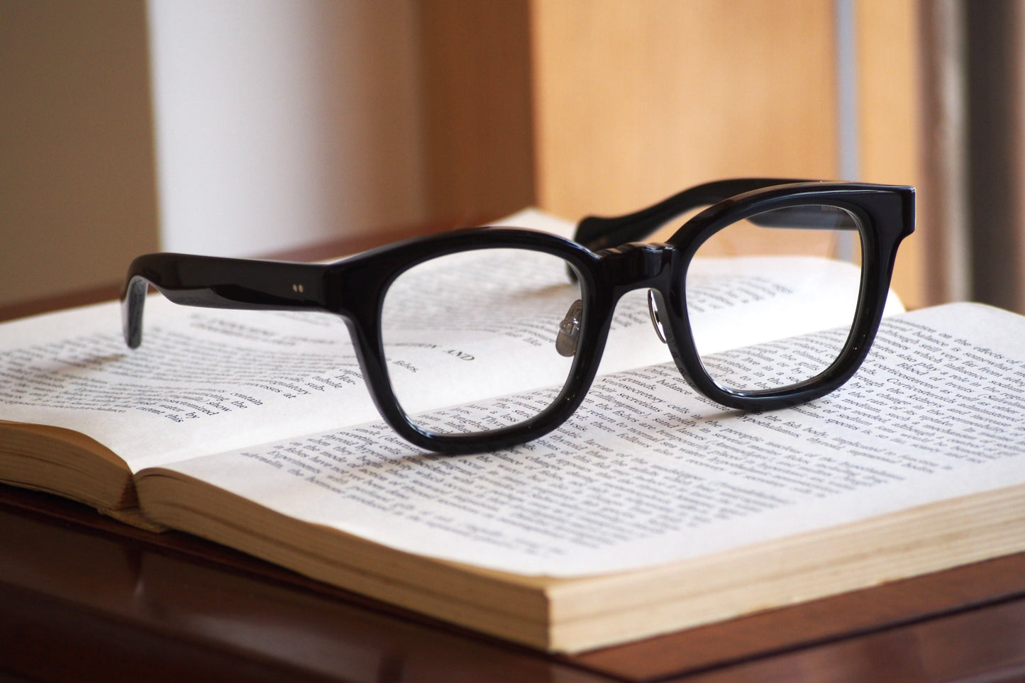 Kearny konide 3  / Black Clear lens