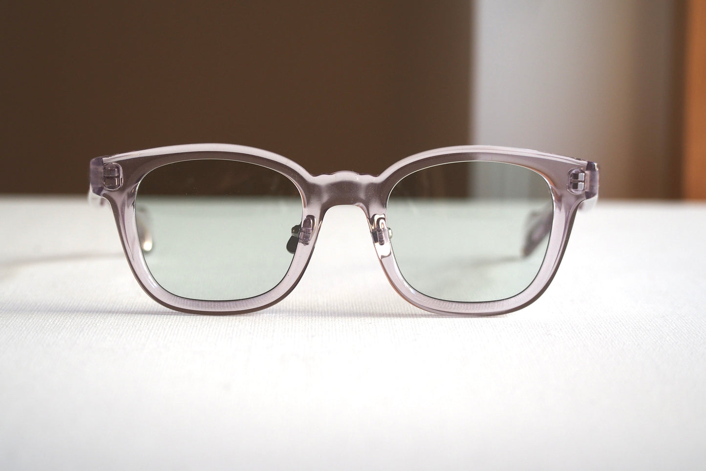 Kearny konide 3  / clear . green lens