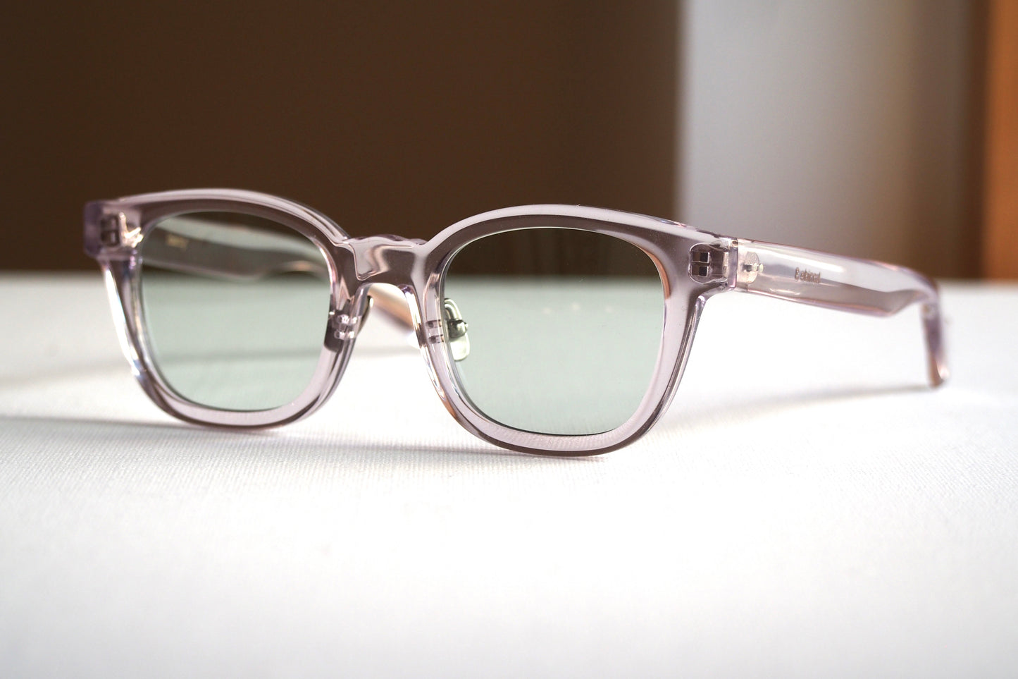 Kearny konide 3  / clear . green lens