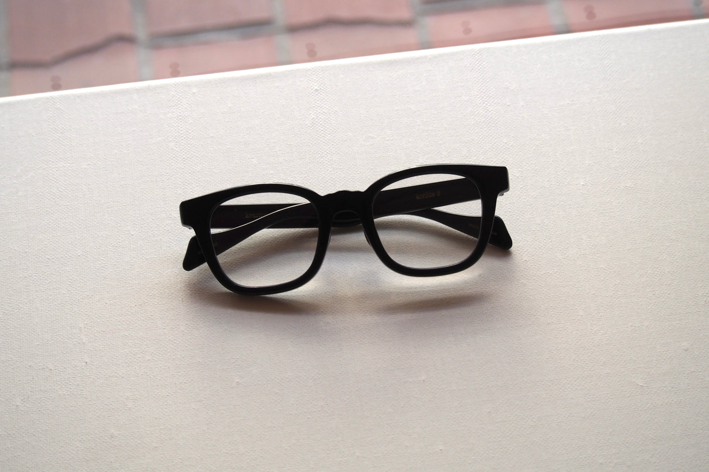 Kearny konide 3  / Black Clear lens