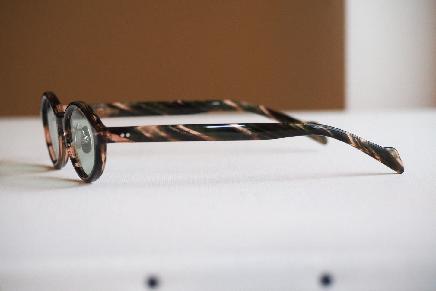 Kearny konide 1  / mix brown green clear . green lens