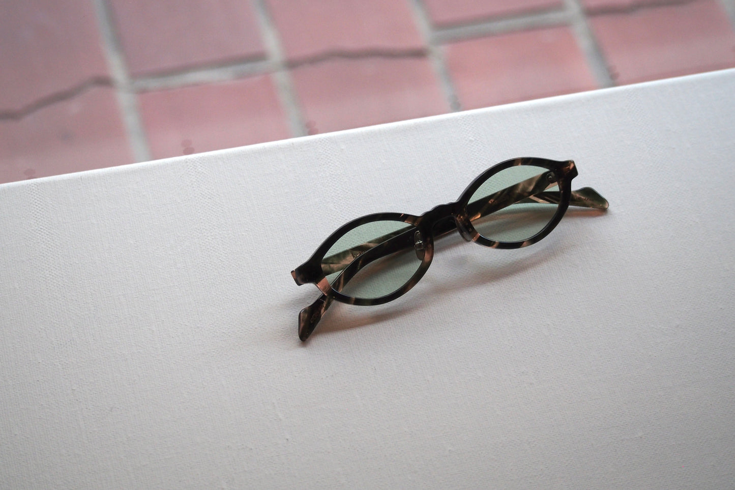 Kearny konide 1  / mix brown green clear . green lens